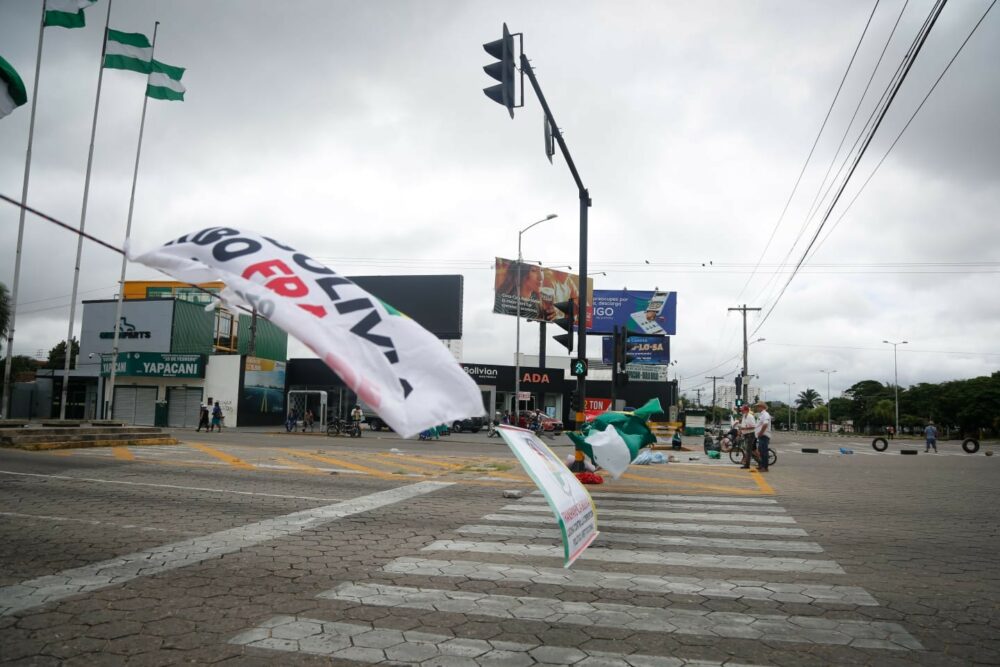 Analista afirma que “cuatro caudillos” cruceños están llevando a la confrontación al país