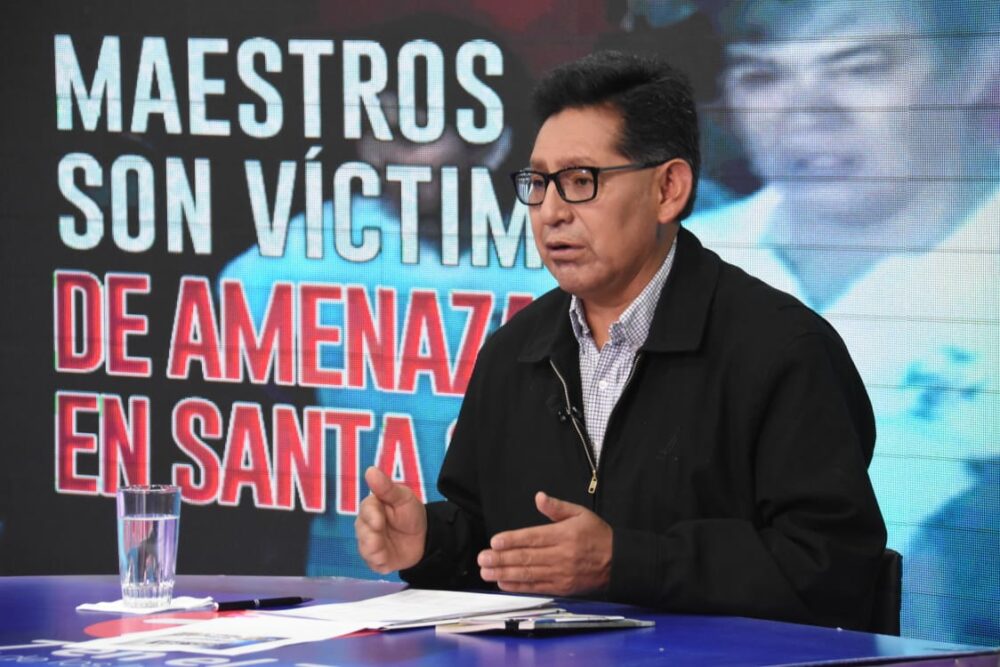 En más de 300 unidades educativas en Santa Cruz se paralizan actividades presenciales ante amenazas a maestros