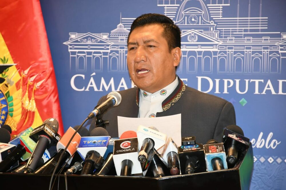 Presidente de Diputados denuncia que Camacho y Calvo conformaron “grupos paramilitares” armados