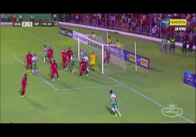 ¡Notable atajada de Elder Arauz! El guardameta de Guabirá y una atajada espectacular.