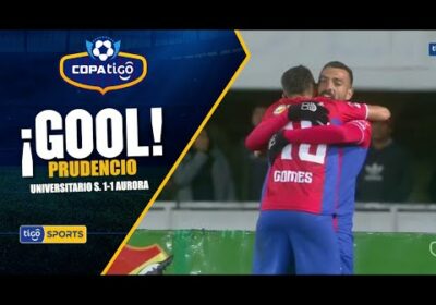 ¡Gol de Universitario! Ángel Prudencio iguala el marcador sobre el final del partido