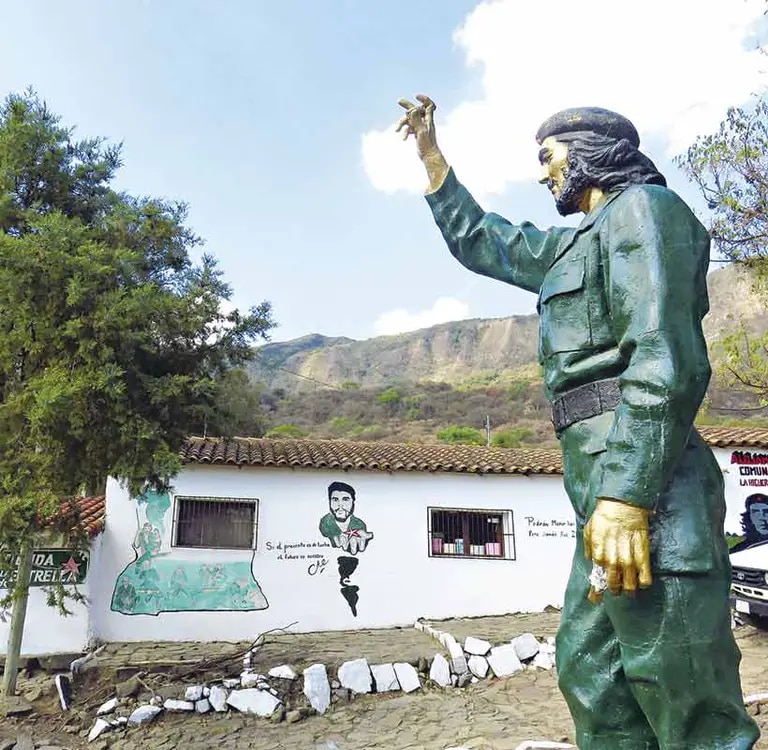 La Ruta del Che: 800 Kilómetros de naturaleza, historia de la guerrilla y cultura de los pueblos