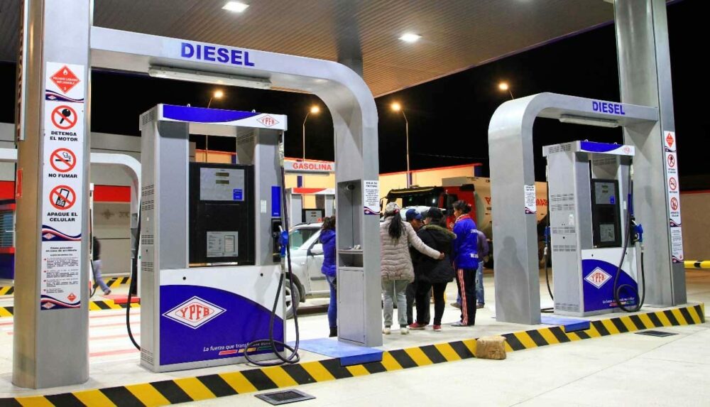 ANH garantiza provisión de combustibles en el país y advierte que en Santa Cruz está en riesgo