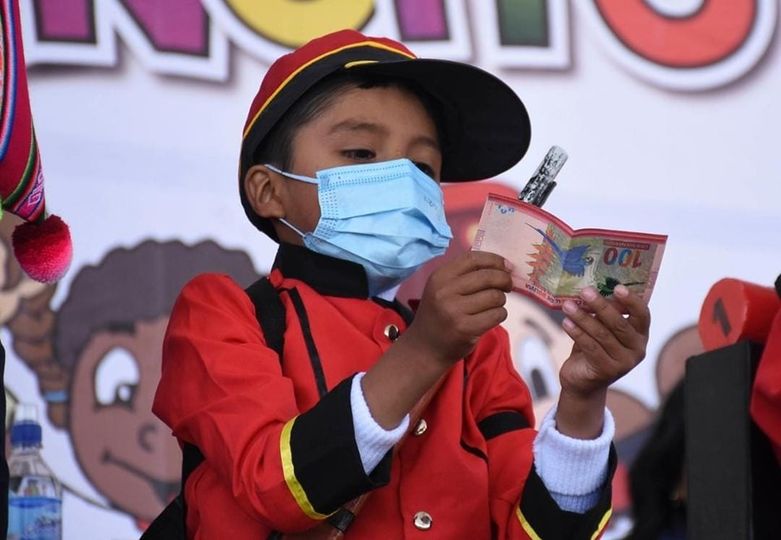 Habilitan la línea gratuita 800 10 3223 para consultas sobre el Bono Juancito Pinto