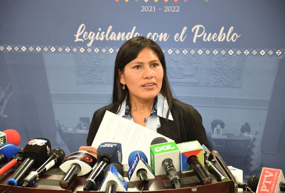 Médicos del sistema público trabajan cinco días al mes y reciben salarios de hasta Bs 20 mil