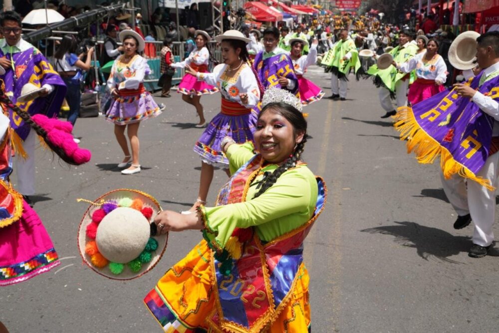 La Paz vive la entrada folklórica de la UMSA luego de dos años de receso