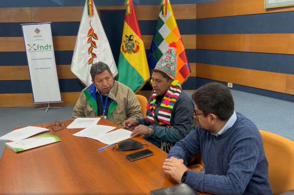 El FNDR financia compra de maquinaria para mejoras viales en Ocurí