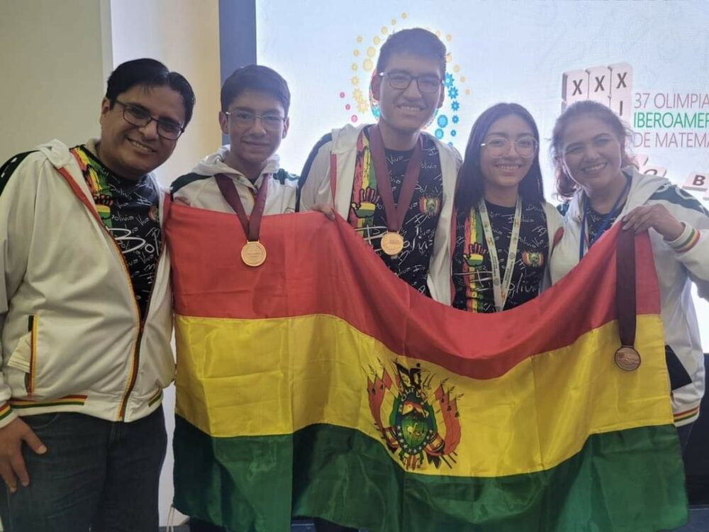 Estudiantes bolivianos ganan medallas de bronce en Olimpiada Iberoamericana de Matemática