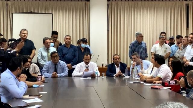 Los componentes del Comité Interinstitucional en una reunión hace semanas atrás. (Foto: Archivo).