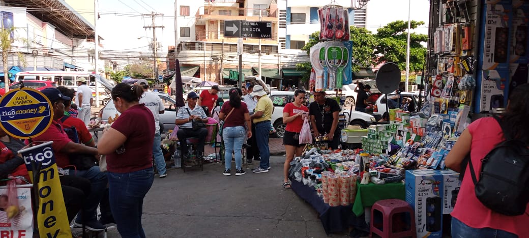 Gremiales y transportistas se organizan para garantizar el trabajo durante el paro