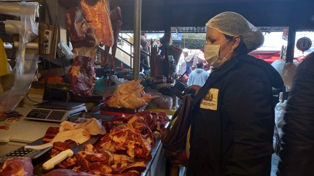 Defensa del Consumidor sanciona a cinco carnicerías por manipular sus balanzas en Tarija