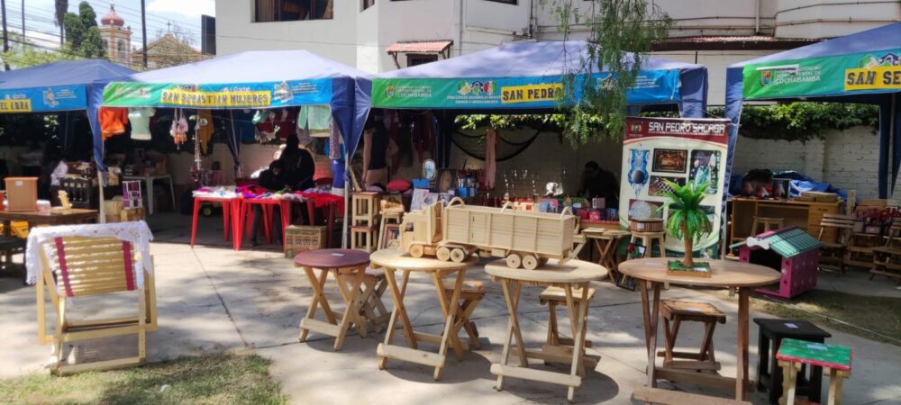 Feria Productiva de los centros penitenciarios concluye en Cochabamba