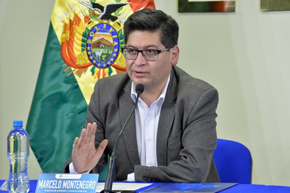 Montenegro advierte que “el mundo se enrumba hacia un desfiladero, hacia una recesión generalizada”