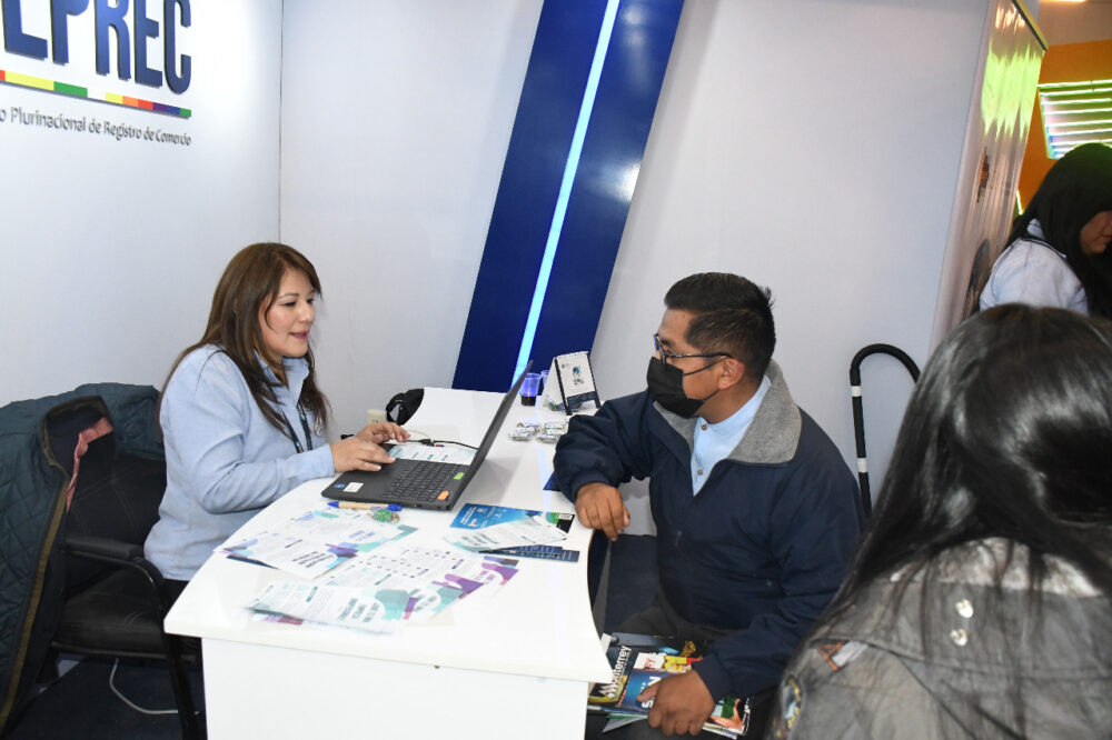 Seprec fomenta la formalización de empresas en la Fipaz 2022