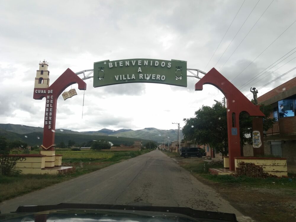 Presidente Arce saluda a Villa Rivero y destaca el patriotismo y cultura de su gente