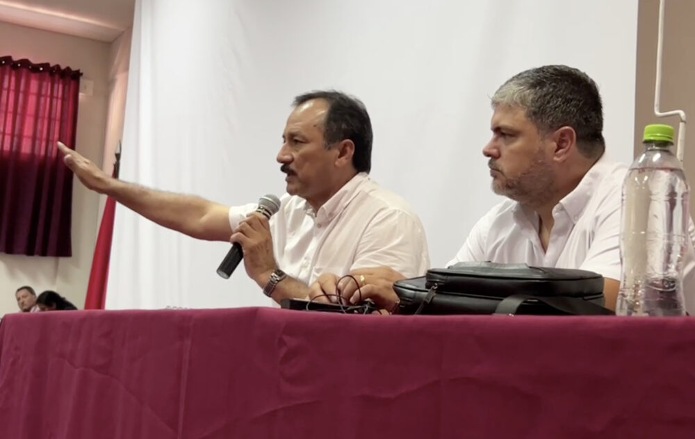 El rector Vicente Cuellar y el vicepresidente del Comité Pro Santa Cruz, Fernando Larach.