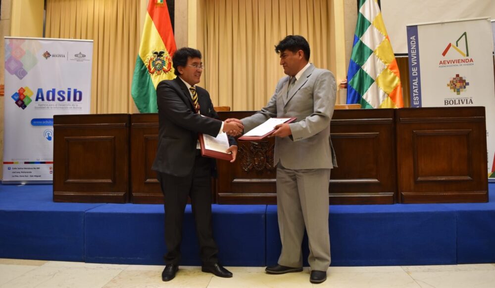 AEVivienda firma convenio con la ADSIB para implementar la firma digital