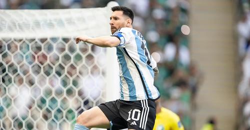 Ronaldinho se rindió ante Messi: “Puede jugar hasta los 50 años”