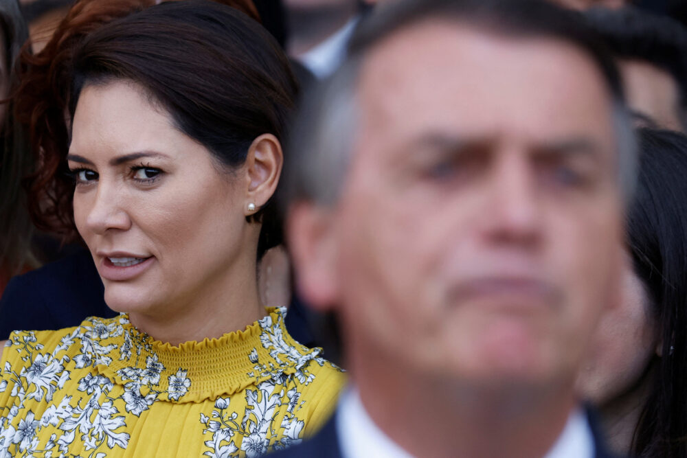 Foto de archivo de Michelle Bolsonaro junto a Jair Bolsonaro  (REUTERS/Adriano Machado)