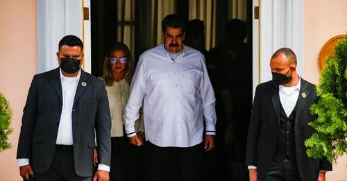 Patricia Bullrich hizo una presentación ante la DEA para instrumentar la detención de Maduro