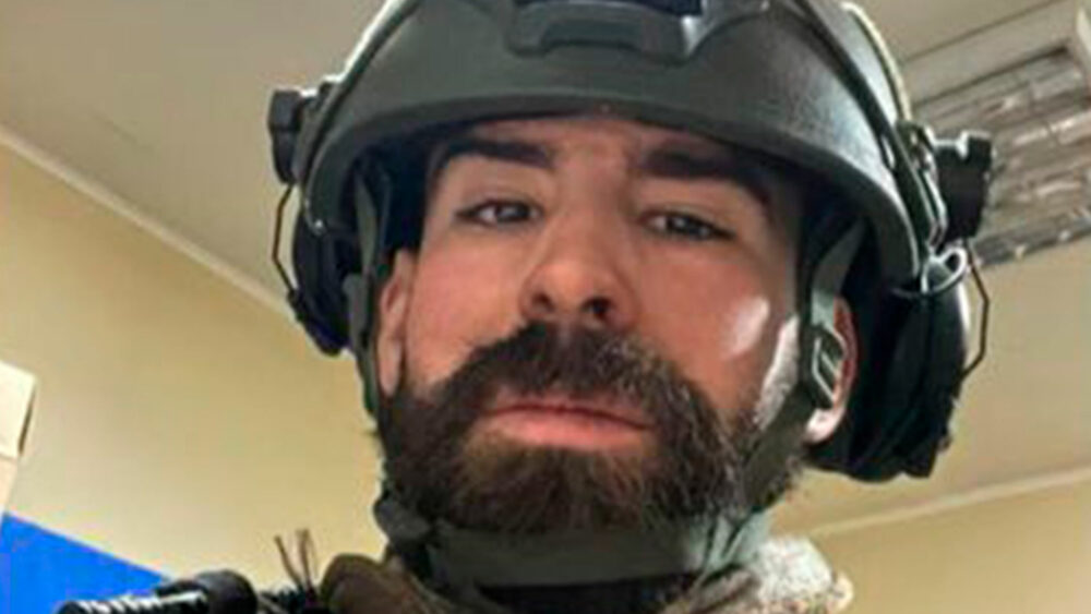 Teddy es un soldado uruguayo de 26 años que combate con el Ejército de Ucrania desde que comenzó la invasión de Rusia el 24 de febrero de 2022.