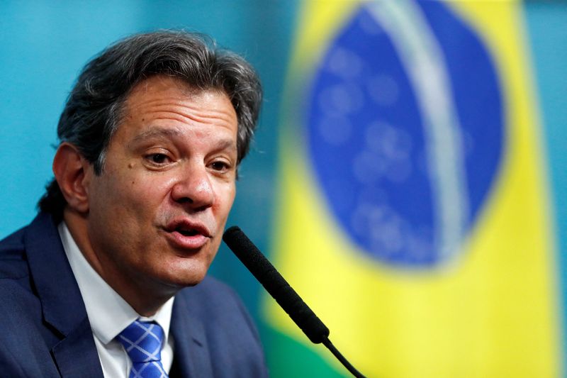 Foto de archivo del ministro de Hacienda de Brasil Fernando Haddad en una rueda de prensa en Buenos Aires, Argentina (REUTERS/Agustin Marcarian)