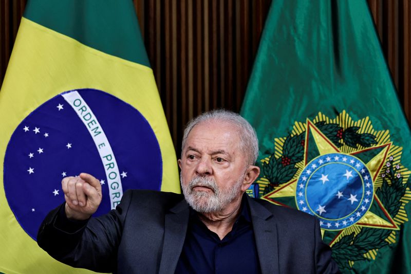 “Tengo certeza de que Bolsonaro participó activamente de eso y todavía está intentando participar”, añadió Lula, al ser cuestionado sobre el papel del ex presidente en los disturbios, que está siendo investigado por la justicia. (REUTERS)