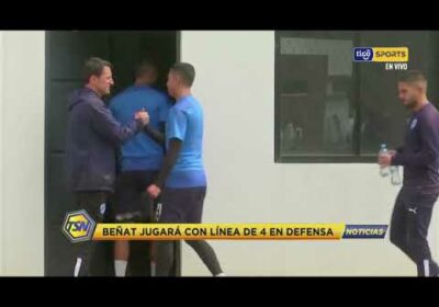Beñat jugará con línea de 4 en defensa.