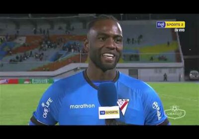 Carlos Mosquera, jugador Tigo del partido.
