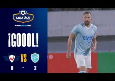 ¡Gol de Aurora! Centro preciso de Ramallo para un gran cabezazo de Barbosa.