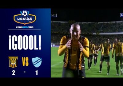 43′ ¡Gol de The Strongest! Junior Arias pone en ventaja al ‘Tigre’.