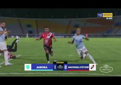 Sobre el final de la primera parte, Aurora llegó al gol con el que se va al descanso con ventaja.