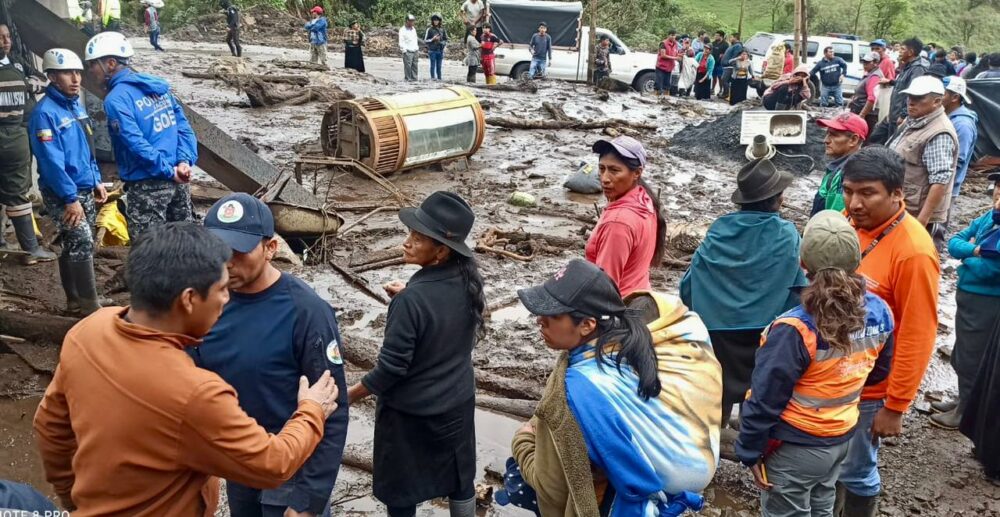 Cuatro personas fallecieron como resultado de un aluvión sucedido en Pallatanga, en la sierra central del Ecuador.