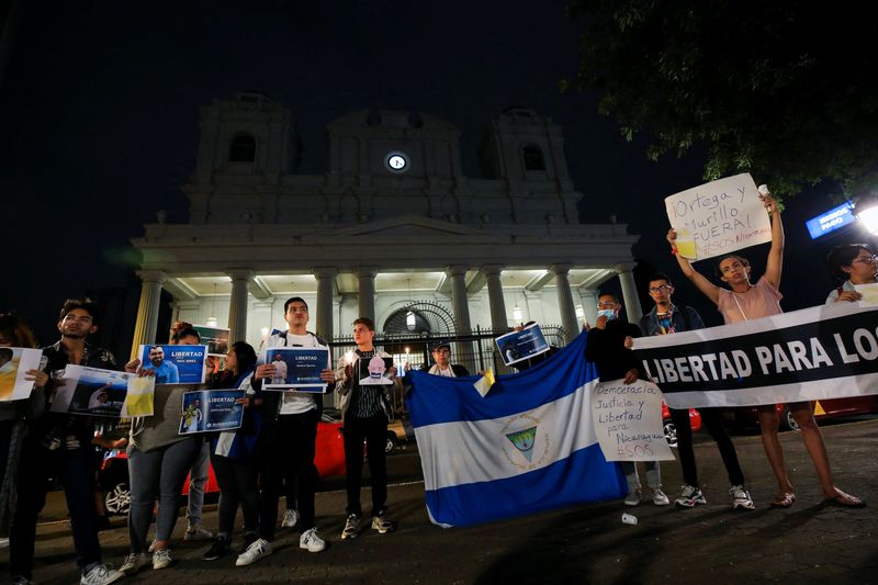 El artículo 20 de la Constitución establece: “Ningún nacional puede ser privado de su nacionalidad. La calidad de nacional nicaragüense no se pierde por el hecho de adquirir otra nacionalidad”. (REUTERS)