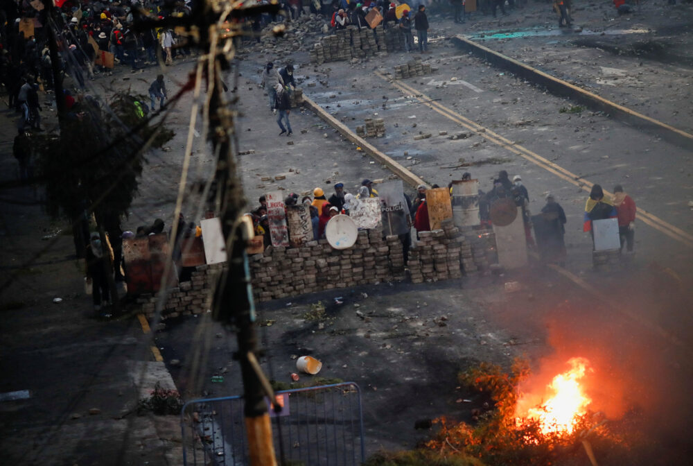 En junio de 2022, 18 días de protestas paralizaron a Ecuador. Las manifestaciones en contra del gobierno de Guillermo Lasso estuvieron lideradas por la Confederación de Nacionalidades Indígenas del Ecuador. (REUTERS/Adriano Machado)