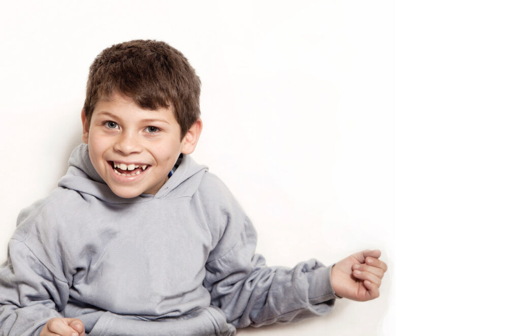 Niño con síndrome de Angelman (Fotos Fast Latam)