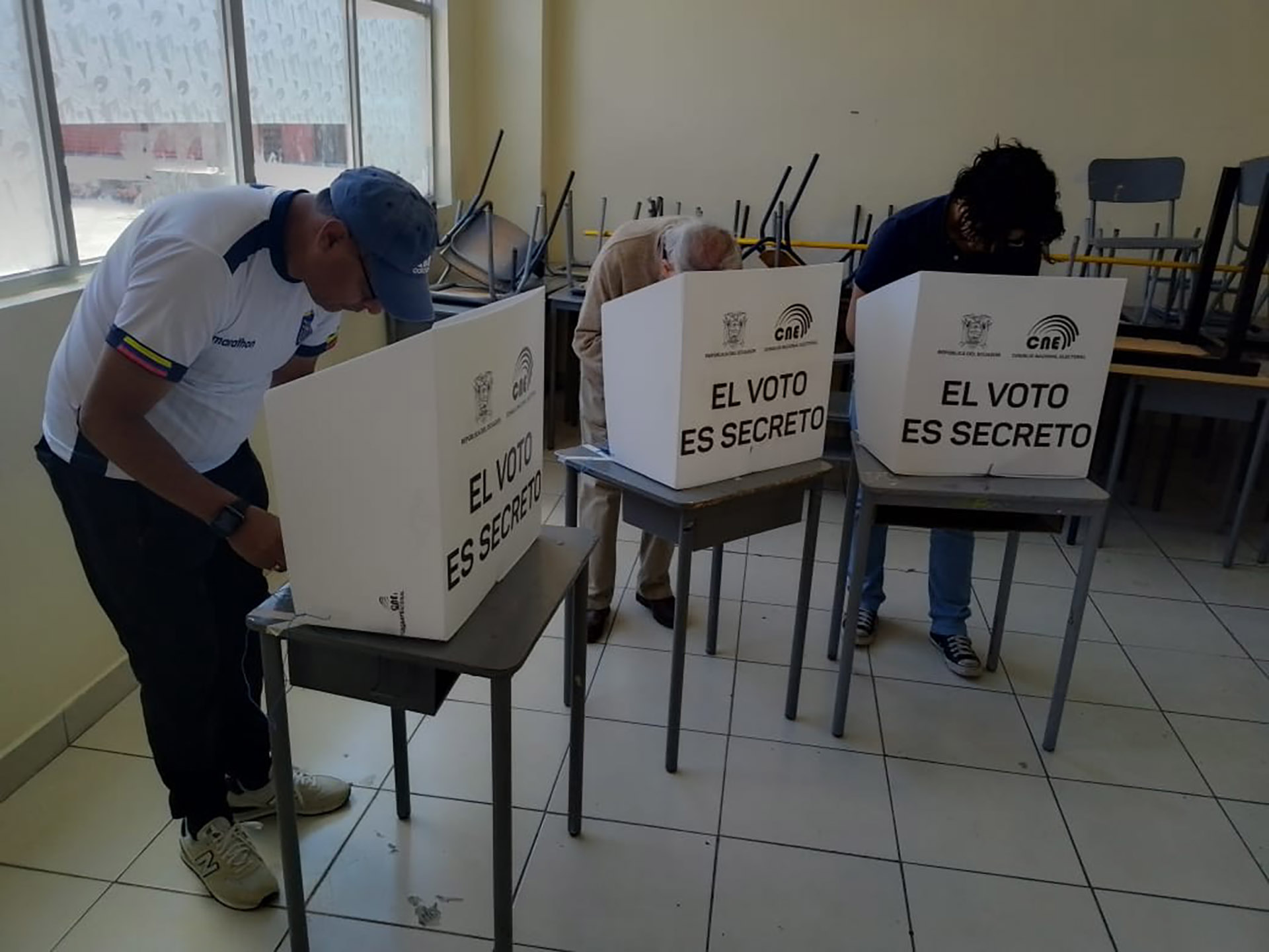 Las elecciones subnacionales y referéndum del domingo, 5 de febrero de 2023 en Ecuador resultaron en una arroladora derrota para el gobierno de Guillermo Lasso, que ahora enfrenta una crisis política intensa.