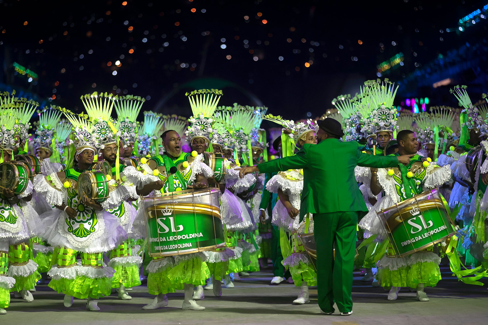 Las fiestas de carnaval, que paralizan Brasil, renacen este viernes (AP Photo/Bruna Prado)