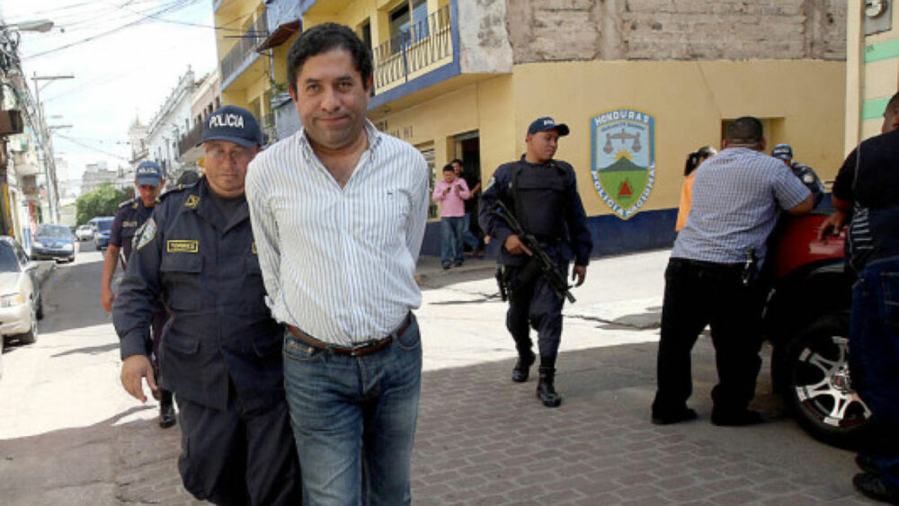 El excanciller hondureño Milton Jiménez tuvo altercados con la policía de su país y de Miami por conducir en estado de ebriedad, también fue señalado por presunta corrupción. Hoy aspira a ser magistrado de la Corte Suprema de Justicia.