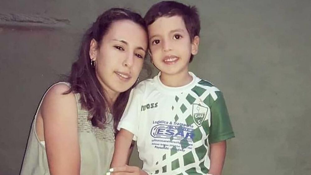 El acusado optó por no declarar en la audiencia, pero las evidencias, el relato de testigos y el relevamiento de las cámaras de videovigilancia, lo incriminan en el doble homicidio.