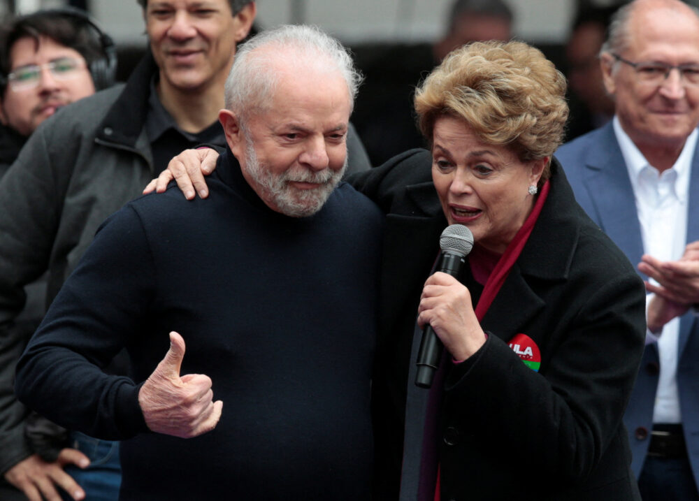 La ex presidente Dilma Rousseff y el mandataio de Brasil, Luiz Inácio Lula da Silva. REUTERS/Suamy Beydoun 