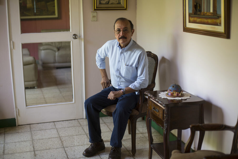 ARCHIVO - El general sandinista retirado Hugo Torres, que una vez dirigió una redada que ayudó a liberar al entonces rebelde y ahora dictador Daniel Ortega de prisión en la década de 1970, murió en una celda de Nicaragua el 12 de febrero de 2022 mientras esperaba el juicio (AP)