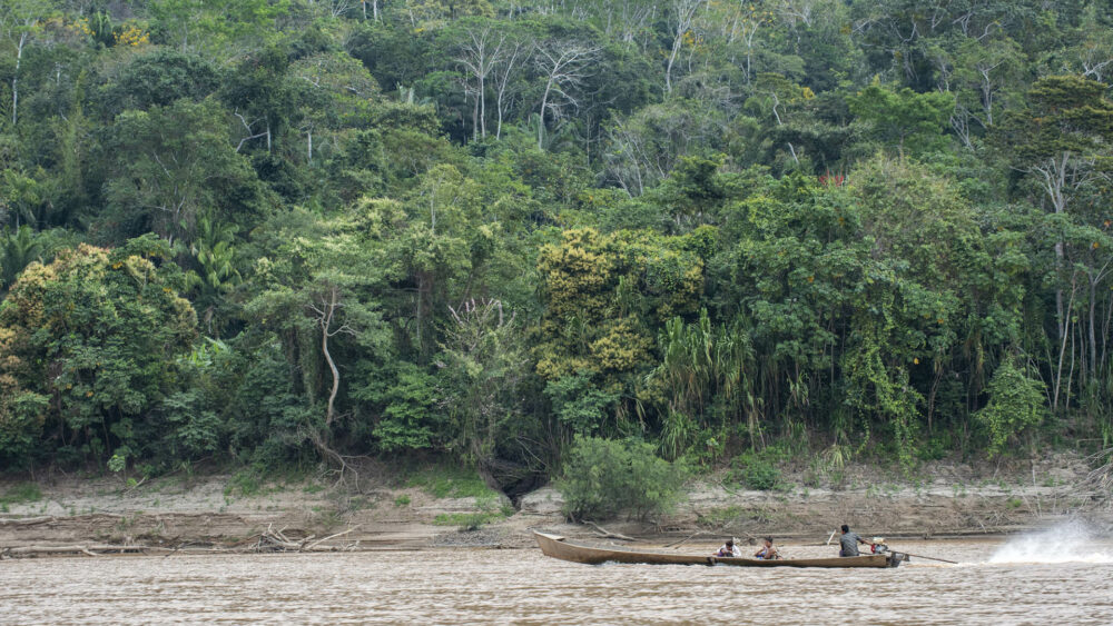 Jhonattan Acosta, de 30 años, sobrevivió un mes perdido en la selva amazónica (Getty/Archivo)