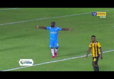 🔬Analizamos la jugada polémica del partido disputado entre Blooming y The Strongest. ¿Fue penal? 🤔