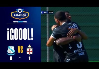 35′ ¡Gol de Real Santa Cruz! Efmamj González abre el marcador luego de ejecutar con fuerza