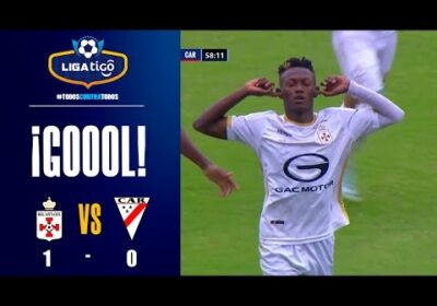 58′ ¡Gol de Real Santa Cruz! Jayro Jean apareció por izquierda definió de manera correcta