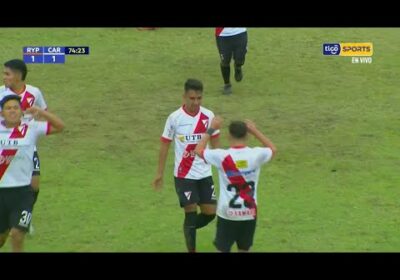 74′ ¡Gol de Always Ready! Lucas Sánchez no falla y desde el punto penal iguala el marcador.