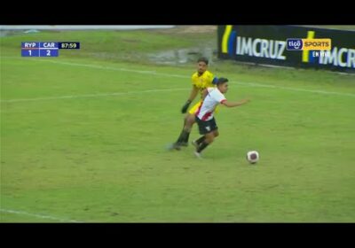 87′ ¡Gol de Always Ready! Matías Castedo aprovechó un error del arquero de Royal Pari para anotar
