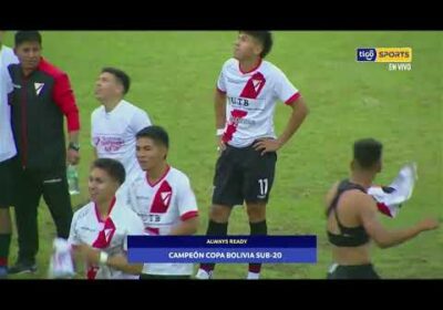 Oscar Villegas ,DT de Always Ready Sub-20, habla después de que su equipo salga campeón del torneo.