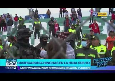 VamosYa❗️Gasificaron a hinchas en la final sub 20. Hubo insultos entre seguidores de Royal y Always.